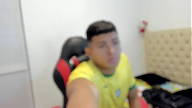 yei-sant online show from 10/28/25, 03:32