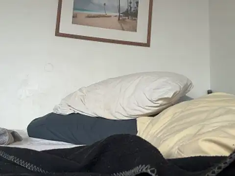 Snapshot of mackshaft4711 chatting on 03/15/26, 04:46 mackshaft4711 online show from 03/15/26, 04:46