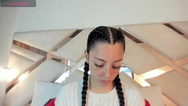 Snapshot of sadashi_moon_ chatting on 02/19/25, 12:35 sadashi moon  online show from 02/19/25, 12:35