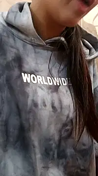 Snapshot of yasima-39 chatting on 01/22/25, 01:11 yasima-39 online show from 01/22/25, 01:11