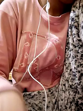 Snapshot of yasima-39 chatting on 01/26/25, 09:18 yasima-39 online show from 01/26/25, 09:18