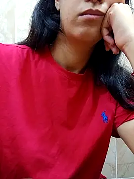 Snapshot of yasima-39 chatting on 10/17/25, 10:18 yasima-39 online show from 10/17/25, 10:18