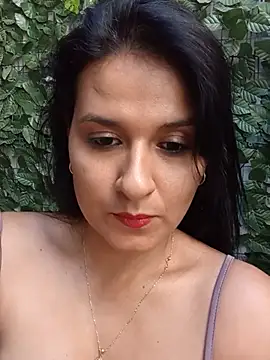 elena jonees online show from 07/08/26, 08:46