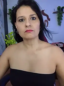 elena jonees online show from 07/13/26, 05:27