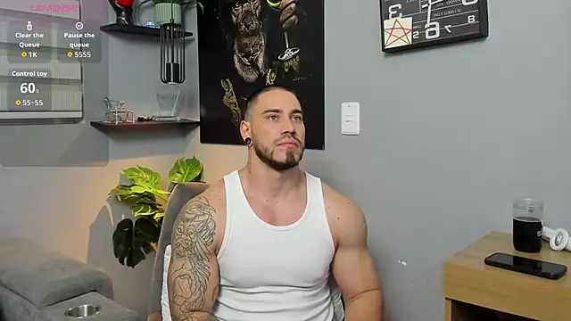 Snapshot of Giorgio-Leone chatting on 11/19/25, 02:11 Giorgio-Leone online show from 11/19/25, 02:11