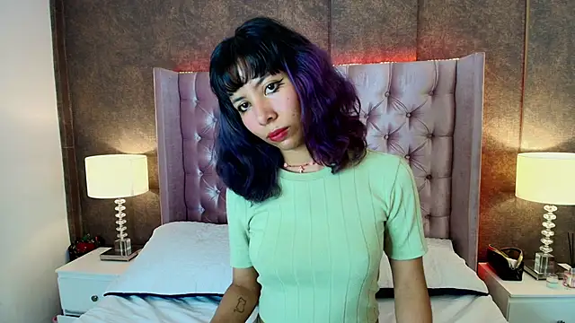 Snapshot of Akane_Uwu chatting on 02/10/25, 12:29 Akane Uwu online show from 02/10/25, 12:29