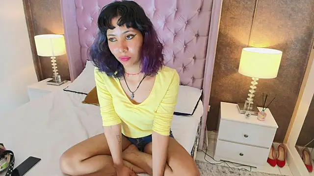 Snapshot of Akane_Uwu chatting on 02/14/25, 07:44 Akane Uwu online show from 02/14/25, 07:44