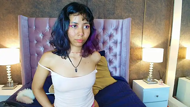 Snapshot of Akane_Uwu chatting on 02/22/25, 05:13 Akane Uwu online show from 02/22/25, 05:13