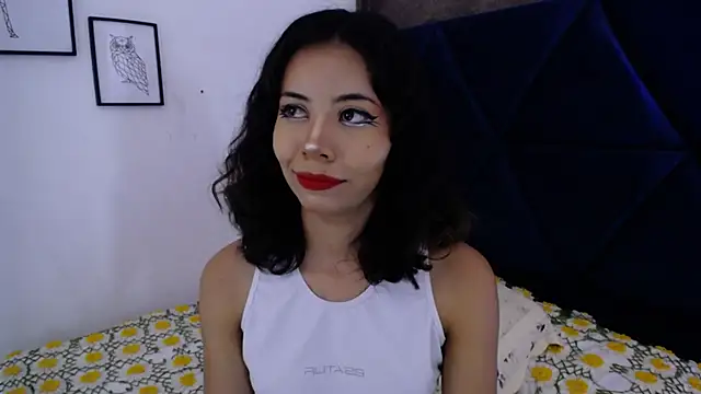 Snapshot of Akane_Uwu chatting on 10/08/25, 04:04 Akane Uwu online show from 10/08/25, 04:04