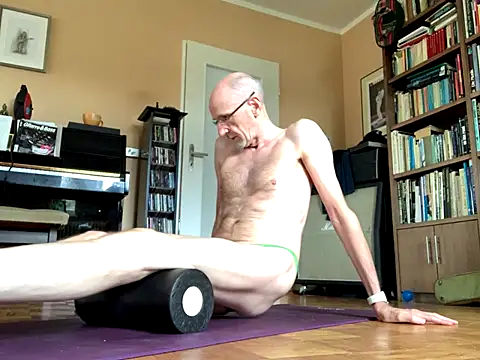 Snapshot of Bula94193 chatting on 10/07/25, 10:12 Bula94193 online show from 10/07/25, 10:12