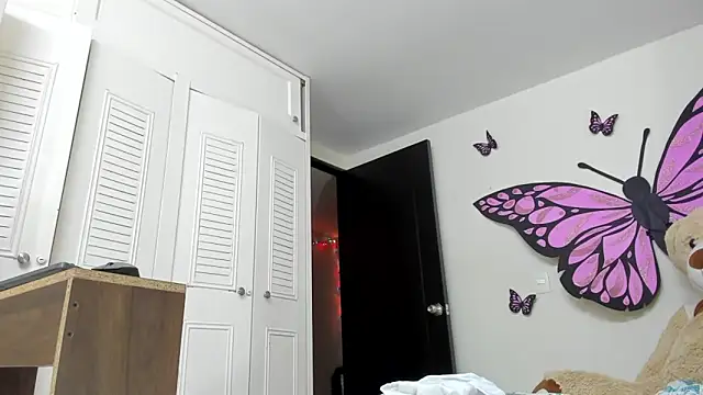 sweet amalia4 online show from 11/30/25, 03:43