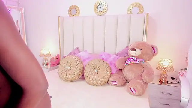 evangelin ts online show from 10/15/25, 01:33