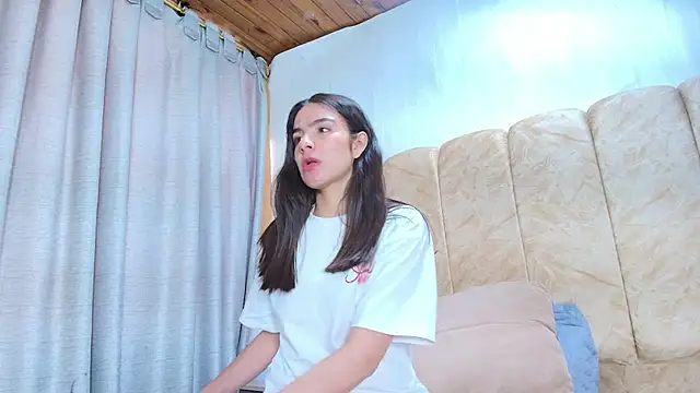 dafne queenn online show from 02/21/26, 01:12