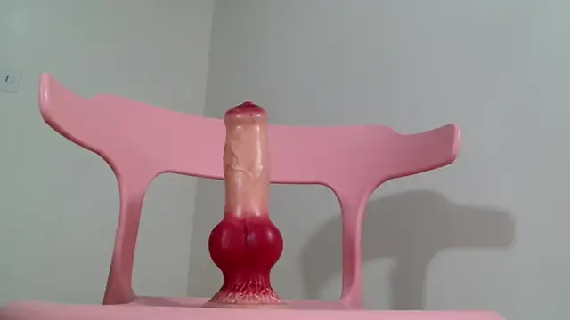 Snapshot of Full_Fist chatting on 03/18/26, 02:53 Full Fist online show from 03/18/26, 02:53