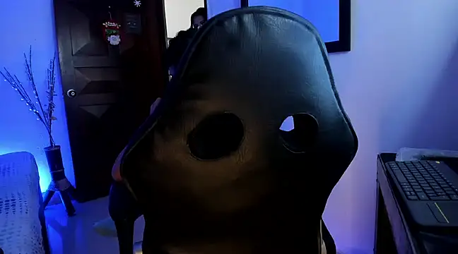 eva ashford online show from 12/05/24, 03:39