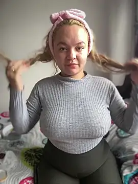 Snapshot of Naiara_Sex_ chatting on 04/11/26, 07:18 Naiara Sex online show from 04/11/26, 07:18