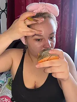 Snapshot of Naiara_Sex_ chatting on 04/14/26, 06:03 Naiara Sex online show from 04/14/26, 06:03