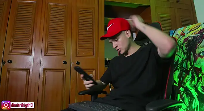 Dimitri higth420 online show from 01/28/25, 01:18