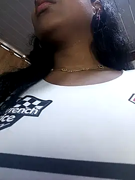 AnnieScott  online show from 11/08/25, 07:34