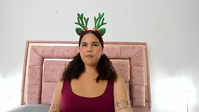 zoee lovv online show from 12/06/24, 09:21