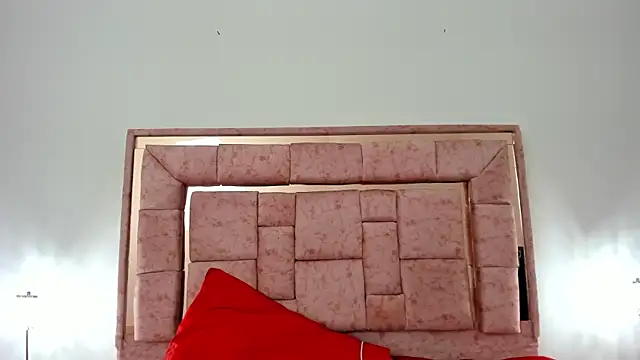 zoee lovv online show from 12/14/24, 03:07