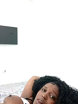 annybarros21 online show from 09/23/25, 11:13