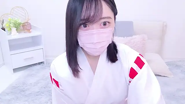 Snapshot of Yurie_ chatting on 12/30/24, 02:09 Yurie online show from 12/30/24, 02:09