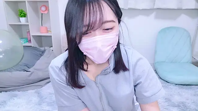 Snapshot of Yurie_ chatting on 02/09/25, 02:17 Yurie online show from 02/09/25, 02:17