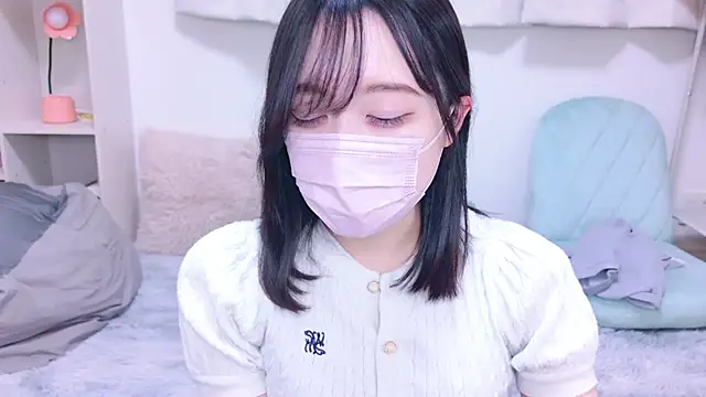 Snapshot of Yurie_ chatting on 02/09/25, 06:22 Yurie online show from 02/09/25, 06:22