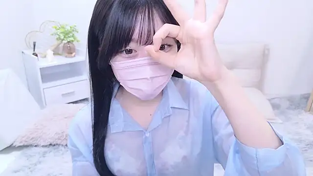 Snapshot of Yurie_ chatting on 03/12/25, 04:02 Yurie online show from 03/12/25, 04:02