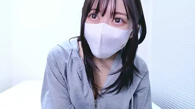 Snapshot of Yurie_ chatting on 09/13/25, 02:17 Yurie online show from 09/13/25, 02:17