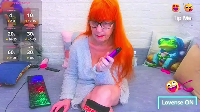 RedHousewife online show from 01/12/26, 01:05