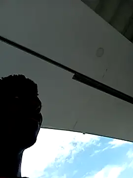 Snapshot of DalianHR33 chatting on 02/17/25, 06:15 DalianHR33 online show from 02/17/25, 06:15