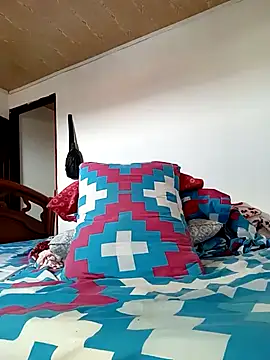 Snapshot of DalianHR33 chatting on 03/01/25, 05:05 DalianHR33 online show from 03/01/25, 05:05