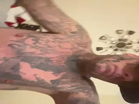 got14ya75 online show from 10/26/25, 03:51