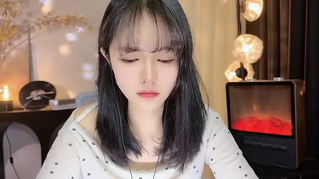 Snapshot of xiaodaibabyy chatting on 01/04/25, 11:00 xiaodaibabyy online show from 01/04/25, 11:00