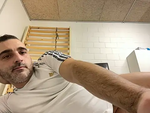 Snapshot of Assodispade3 chatting on 01/30/25, 10:50 Assodispade3 online show from 01/30/25, 10:50