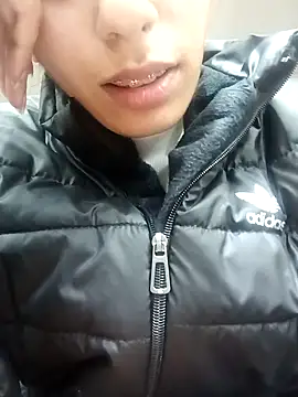 Snapshot of InLero chatting on 01/28/25, 03:14 InLero online show from 01/28/25, 03:14