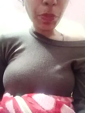 Snapshot of InLero chatting on 02/06/25, 03:27 InLero online show from 02/06/25, 03:27