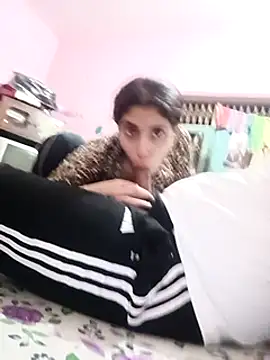 Snapshot of InLero chatting on 02/22/25, 11:57 InLero online show from 02/22/25, 11:57