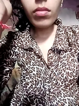 Snapshot of InLero chatting on 02/23/25, 05:56 InLero online show from 02/23/25, 05:56