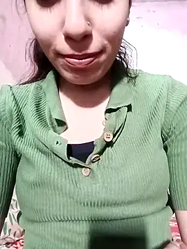 Snapshot of InLero chatting on 03/06/25, 08:41 InLero online show from 03/06/25, 08:41