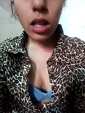 Snapshot of InLero chatting on 03/12/25, 07:46 InLero online show from 03/12/25, 07:46