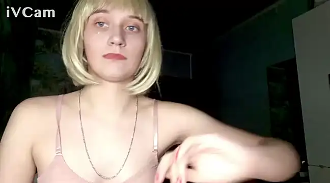 Snapshot of -LauraGold- chatting on 12/02/24, 03:14 -LauraGold- online show from 12/02/24, 03:14