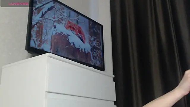 Snapshot of -LauraGold- chatting on 02/26/25, 08:00 -LauraGold- online show from 02/26/25, 08:00