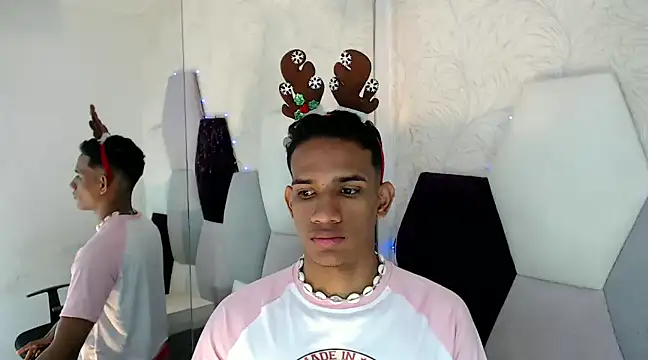 AbrahanBratz online show from 12/09/24, 02:49