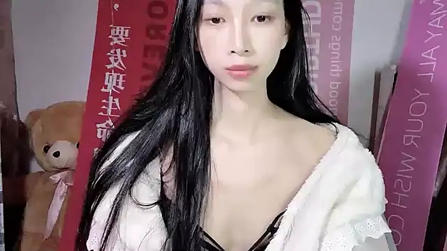 Lili-2 online show from 12/06/24, 12:34