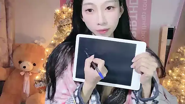 Lili-2 online show from 12/19/24, 10:00