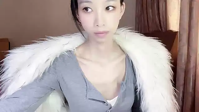 Lili-2 online show from 02/27/25, 05:34