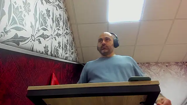 Gabriel Harmant online show from 12/02/24, 01:46